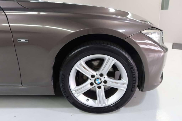 Used 2014 AT bmw 3-series null Image[18]