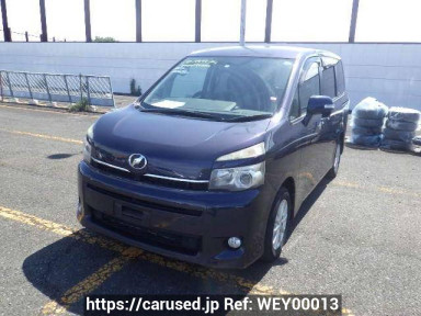 Toyota Voxy ZRR70G