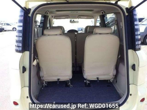 Used 2004 AT toyota sienta NCP81G Image[8]