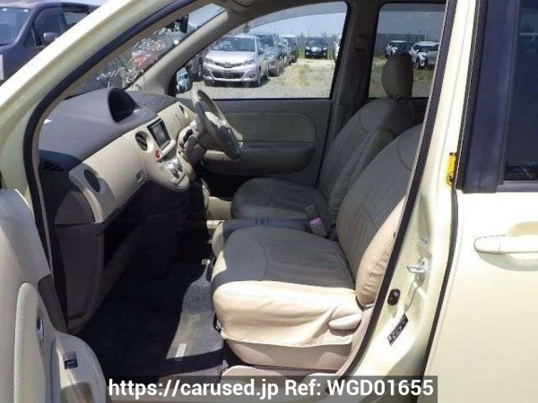 Used 2004 AT toyota sienta NCP81G Image[13]
