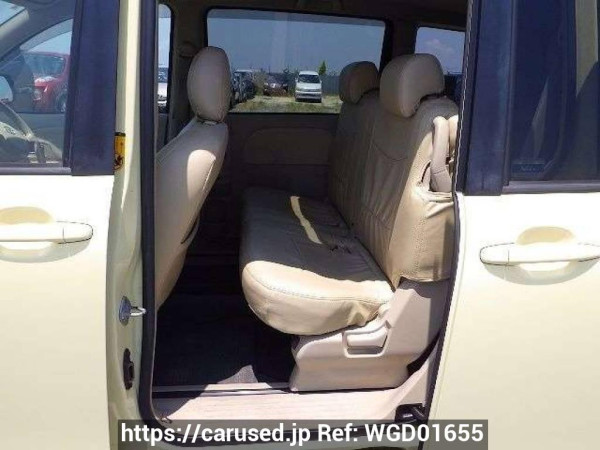 Used 2004 AT toyota sienta NCP81G Image[15]