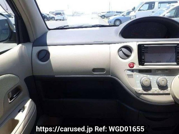 Used 2004 AT toyota sienta NCP81G Image[17]