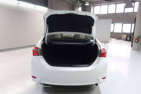 Used 2014 AT toyota corolla-altis null Image[11]
