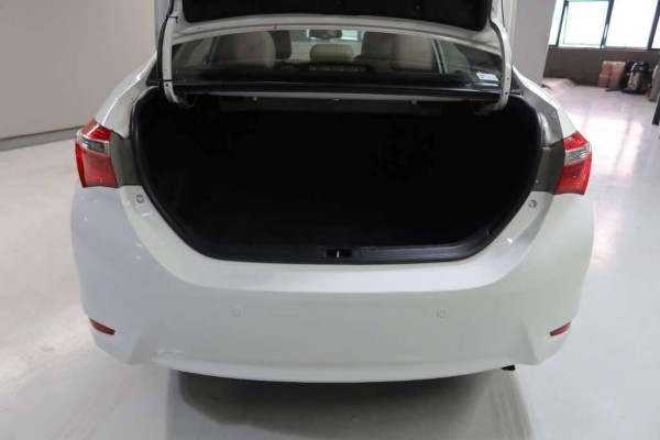 Used 2014 AT toyota corolla-altis null Image[12]