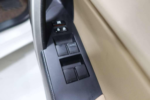 Used 2014 AT toyota corolla-altis null Image[31]