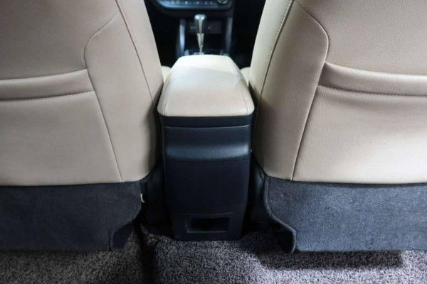 Used 2014 AT toyota corolla-altis null Image[39]