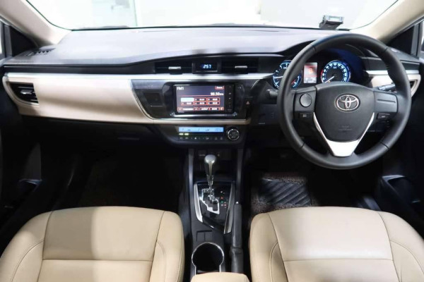 Used 2014 AT toyota corolla-altis null Image[40]