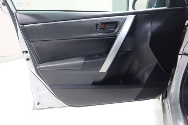 Used 2014 AT toyota corolla-altis null Image[71]
