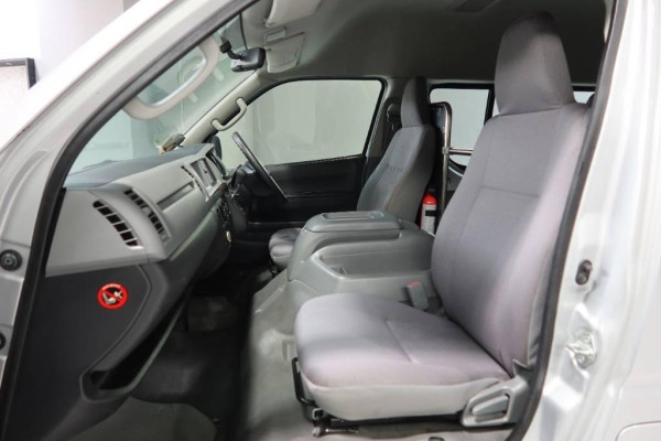 Used 2010 AT toyota hiace-commuter null Image[12]