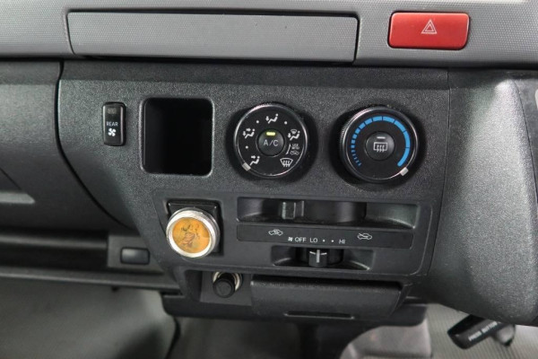 Used 2010 AT toyota hiace-commuter null Image[24]