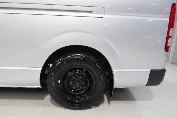 Used 2010 AT toyota hiace-commuter null Image[31]