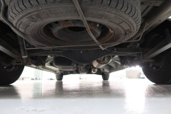 Used 2010 AT toyota hiace-commuter null Image[38]