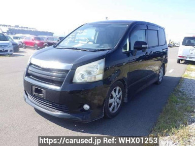 Toyota Noah ZRR70W