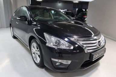 Nissan Teana null