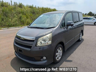 Toyota Noah ZRR70W