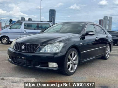 Toyota Crown GRS180