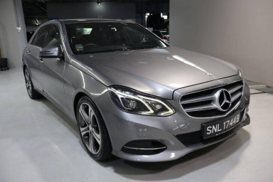 Mercedes Benz E-Class null