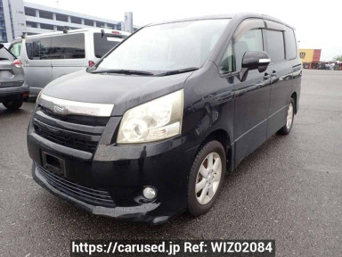 Toyota Noah ZRR70W