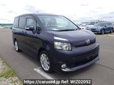 Toyota Voxy ZRR70W