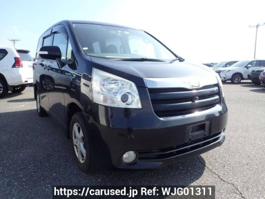 Toyota Noah ZRR75G