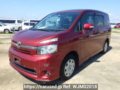 Toyota Voxy ZRR70G