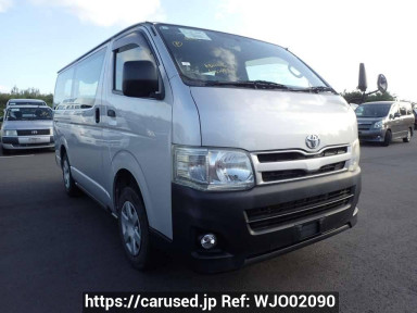 Toyota Regiusace Van KDH206V