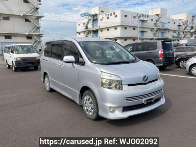 Toyota Voxy ZRR70W