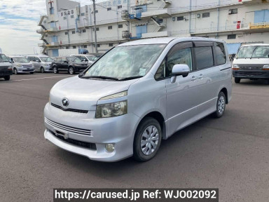 Toyota Voxy ZRR70W