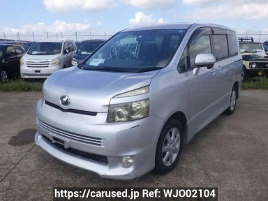 Toyota Voxy ZRR70W