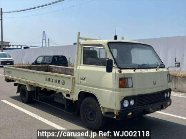 Mitsubishi Canter FE221E