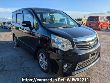 Toyota Noah ZRR70W