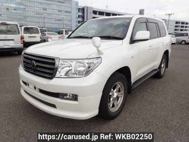 Toyota Land Cruiser UZJ200W