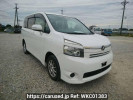 Toyota Voxy ZRR75G