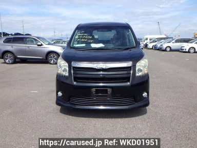 Toyota Noah ZRR70W