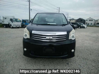 Toyota Noah ZRR70G