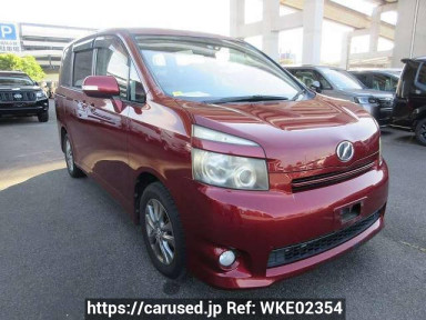 Toyota Voxy ZRR70G