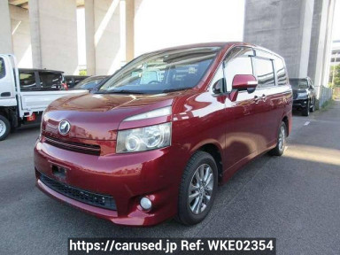 Toyota Voxy ZRR70G