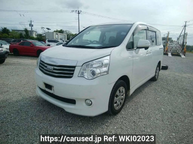 Toyota Noah ZRR75G