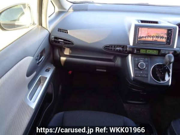 Used 2010 AT toyota wish ZGE20W Image[18]