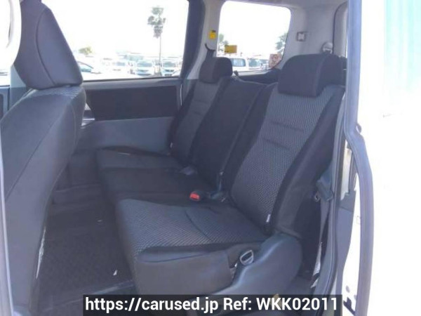Used 2008 AT toyota noah ZRR75G Image[16]
