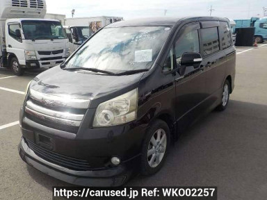 Toyota Noah ZRR70W