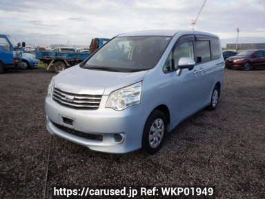 Toyota Noah ZRR70G