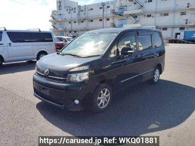 Toyota Voxy ZRR70G