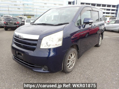 Toyota Noah ZRR70G