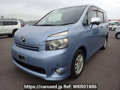 Toyota Voxy ZRR70G