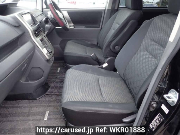 Used 2009 AT toyota noah ZRR75W Image[12]