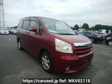 Toyota Noah ZRR75G