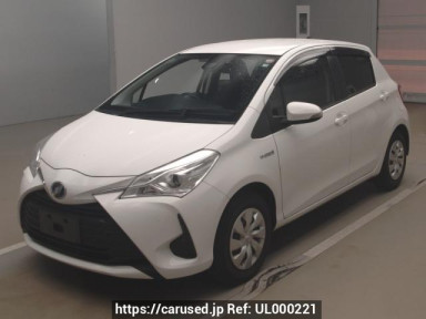 Toyota Vitz NHP130