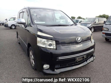 Toyota Voxy ZRR70W