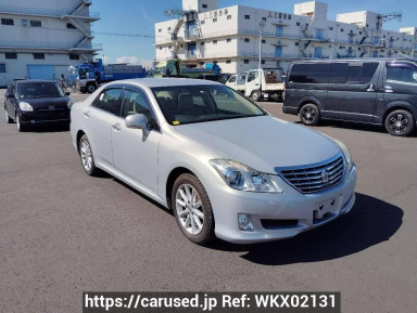 Toyota Crown GRS200